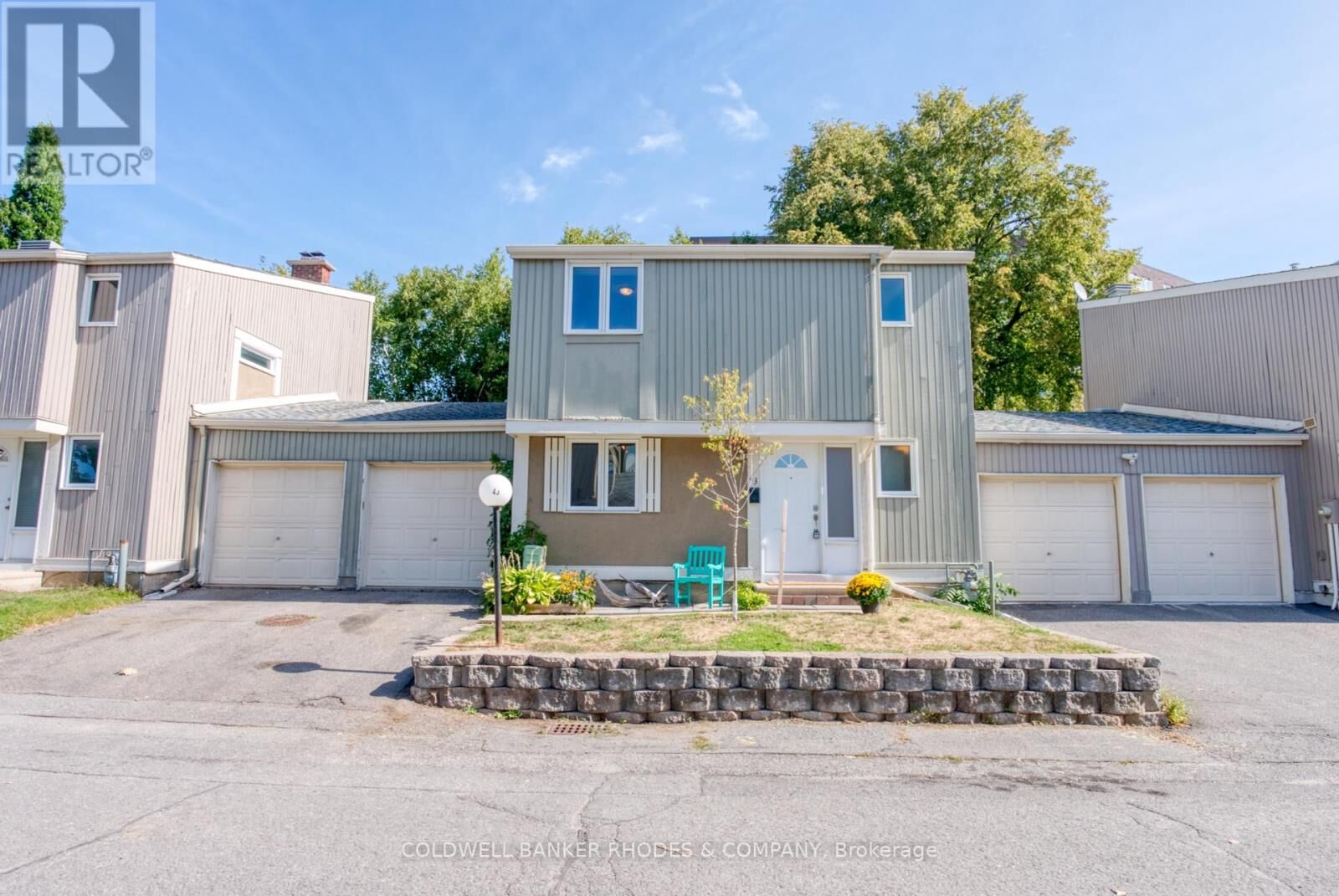 Photo de la propriété: 43 Jackson Court 69 ON K2K 1B6