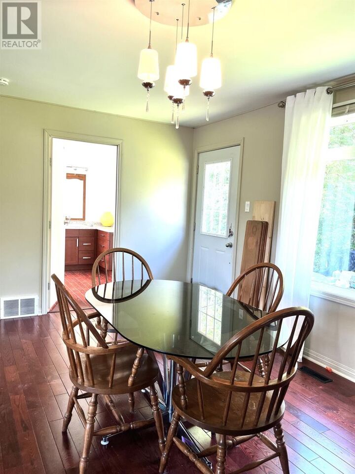 Property Photo:  90 Aspen Street  ON P0V 1T0 