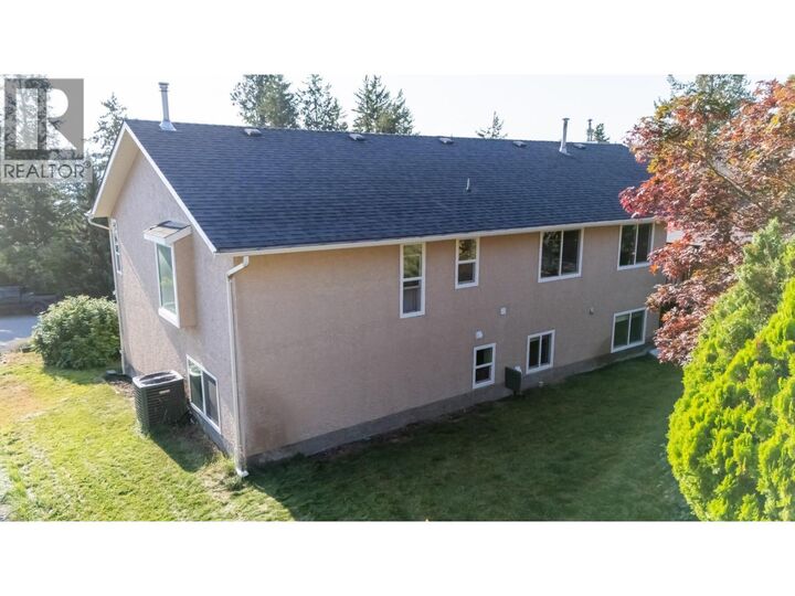 Property Photo:  1556 Blackwood Drive  BC V1Z 3B7 