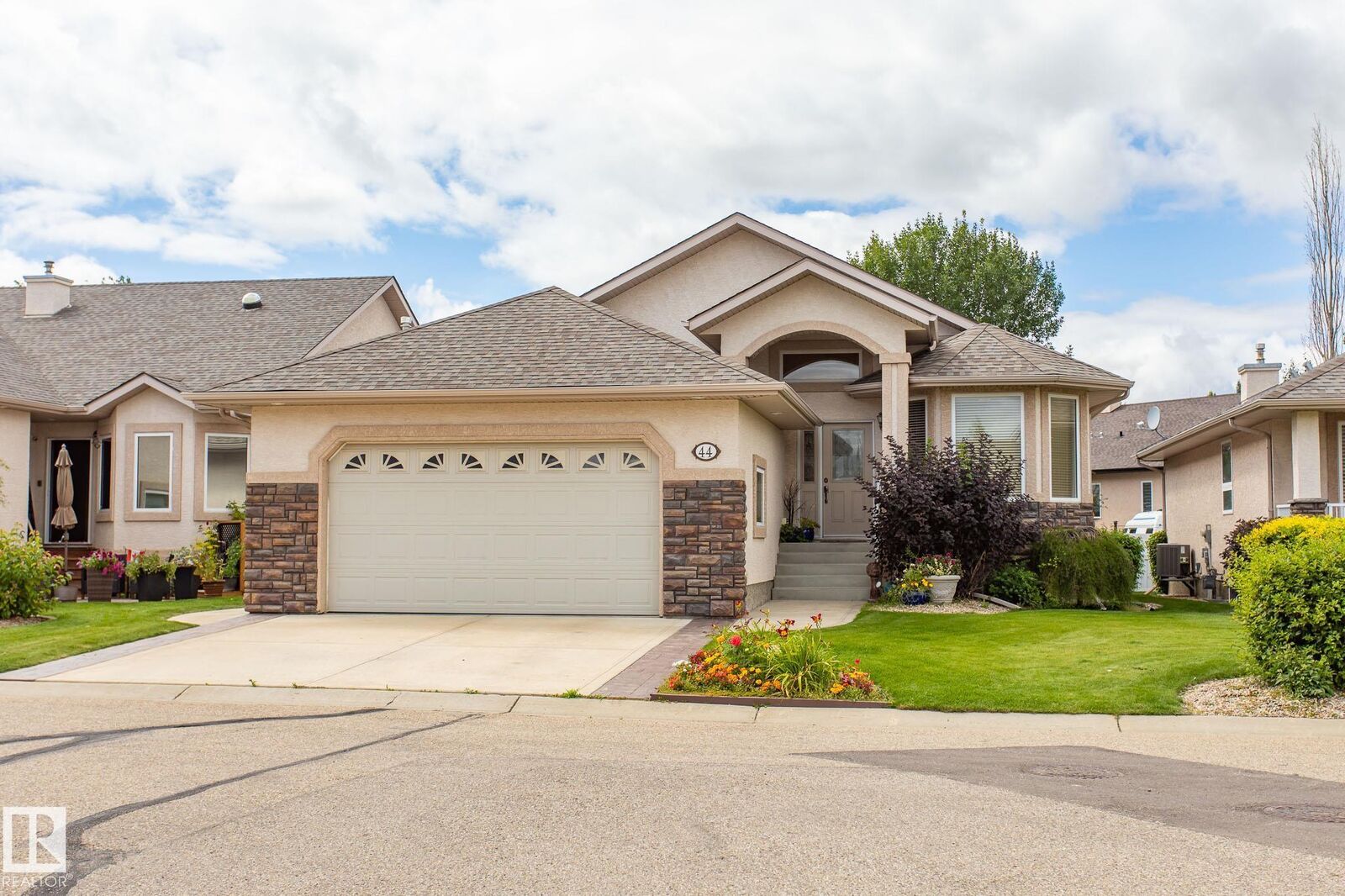 Property Photo:  173 Austin Drive  AB T4R 3J3 