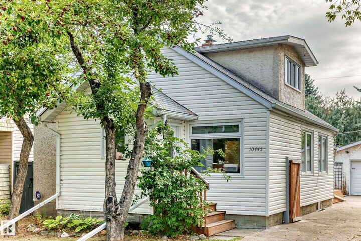 10445 147 Street NW  Edmonton AB T5N 3C4 photo