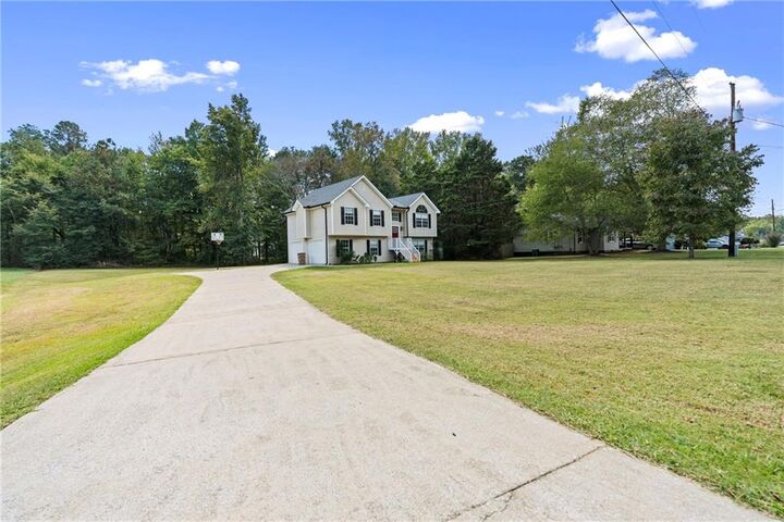 Property Photo: 30 Saddle Lane NW GA 30121