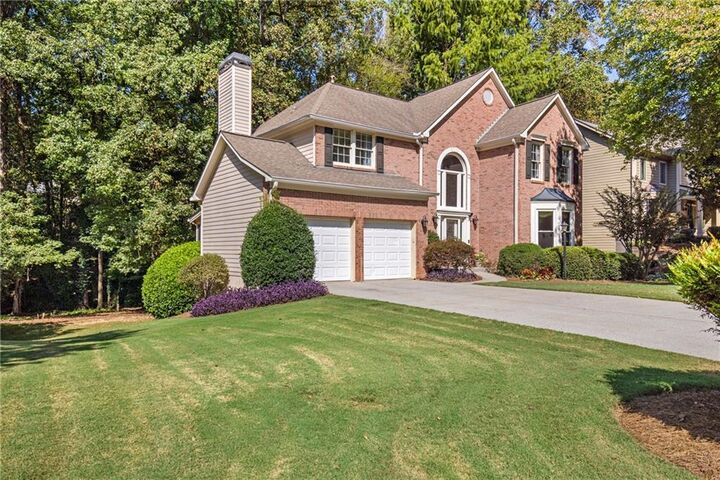 Property Photo:  1895 Oak Tree Hollow  GA 30005 