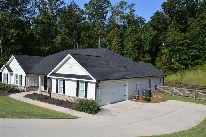 Property Photo: 951 Oconee Lane GA 30529
