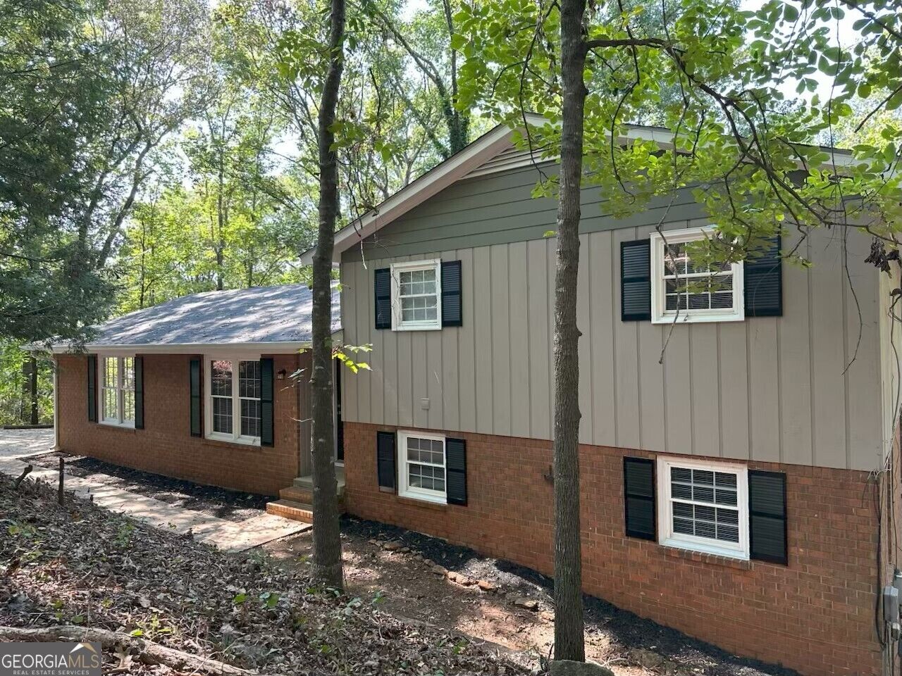 Property Photo:  340 Caldwell Circle  GA 30605 