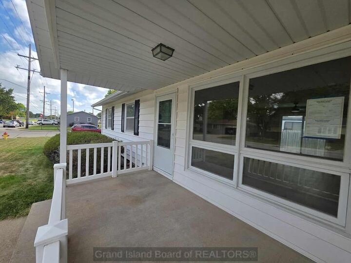 Property Photo: 1826 N Hancock NE 68803