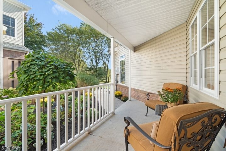 Property Photo:  44 Loft Dr  NJ 08836 