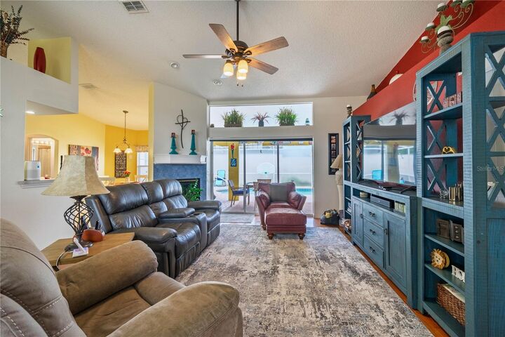 Property Photo: 9105 Robin Nest Drive FL 34669