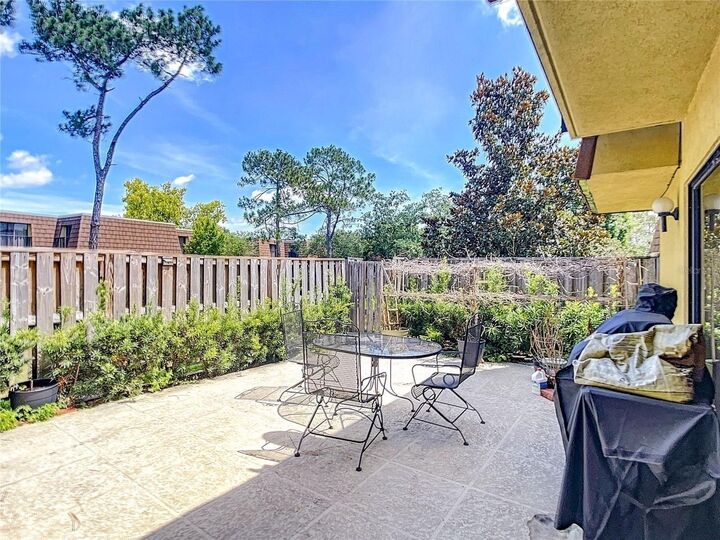 Property Photo:  5285 Cypress Court 723  FL 32811 