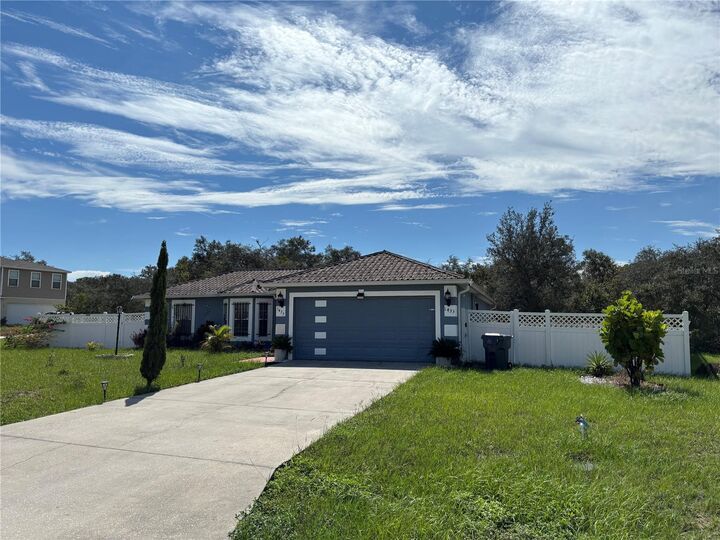 Property Photo:  1433 Sarasota Drive  FL 34759 