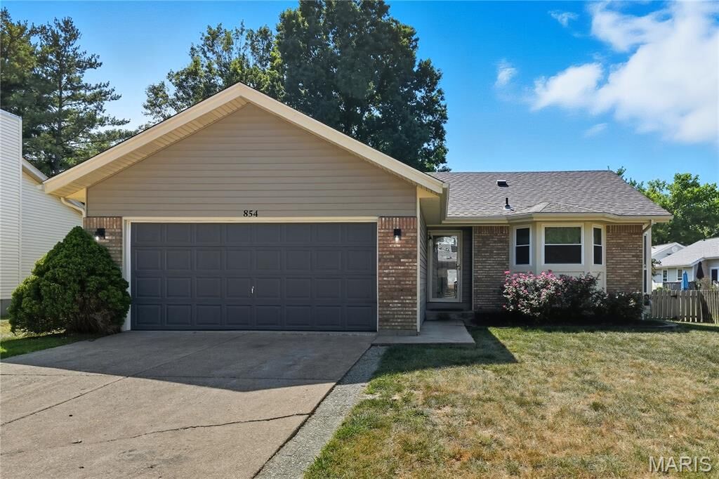 Property Photo:  854 Spring Hill Farm Drive  MO 63021 
