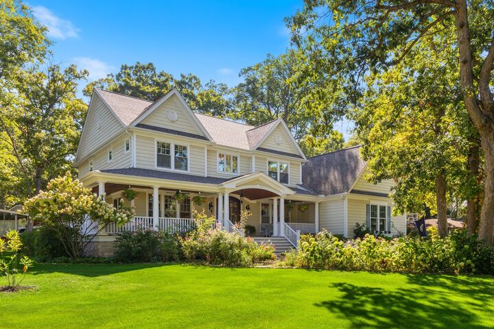 27W773 Beecher Avenue  Winfield IL 60190 photo