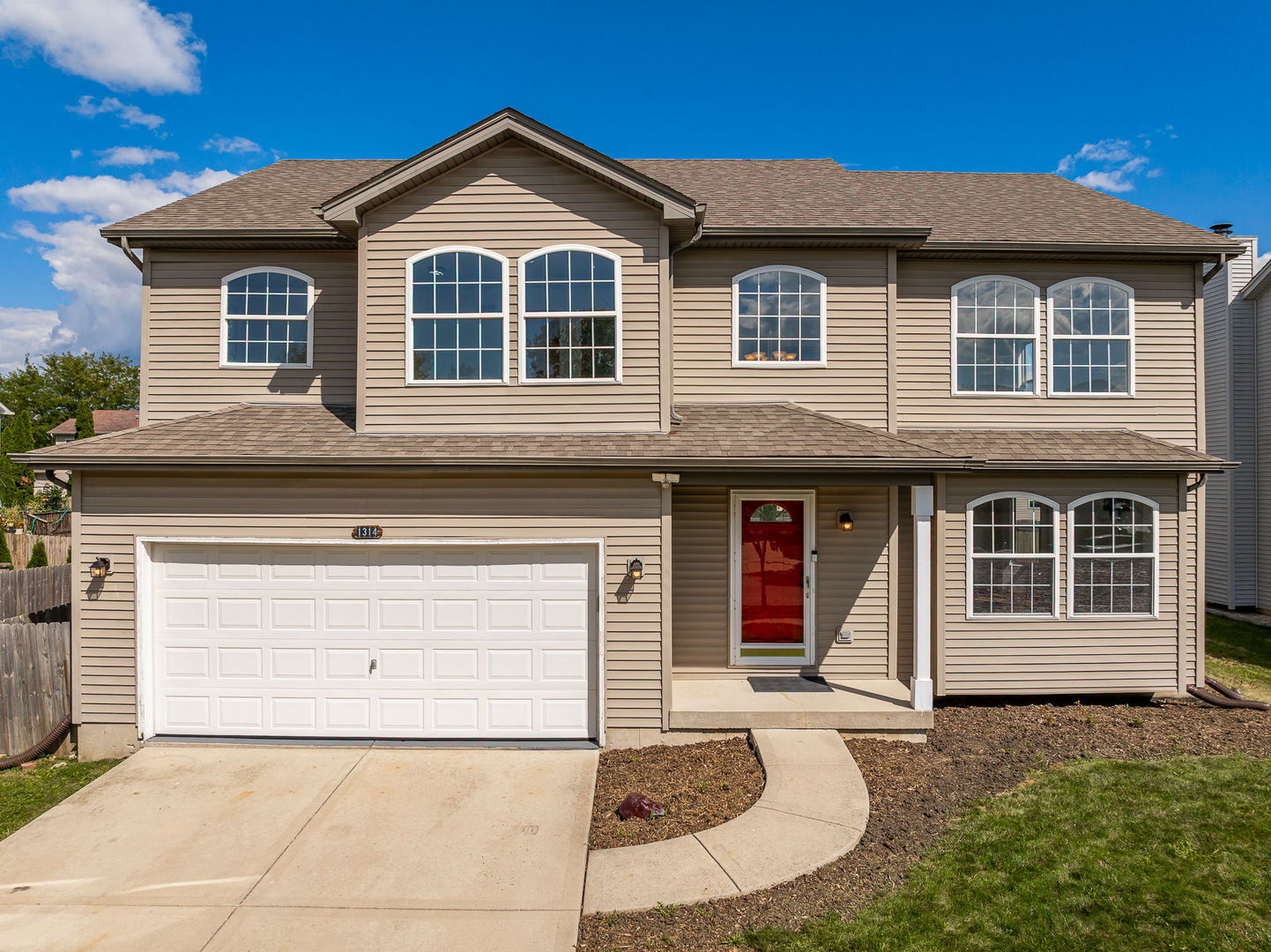 Property Photo: 1314 Val Verde Court IL 60586