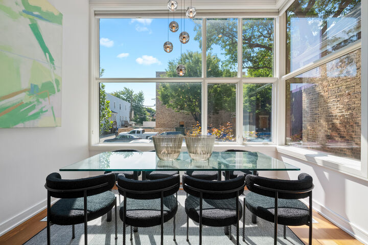 Property Photo:  1850 W Thomas Street  IL 60622 