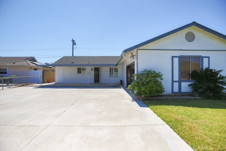 Property Photo:  5932 Chinook Drive  CA 92647 