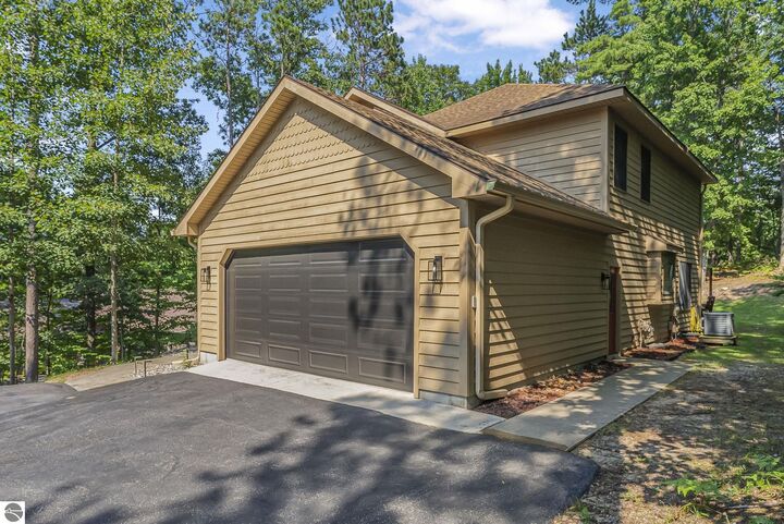 4344 Audubon Drive  Traverse City MI 49686 photo