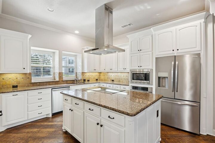 Property Photo: 1725 Adalina Drive TX 76248