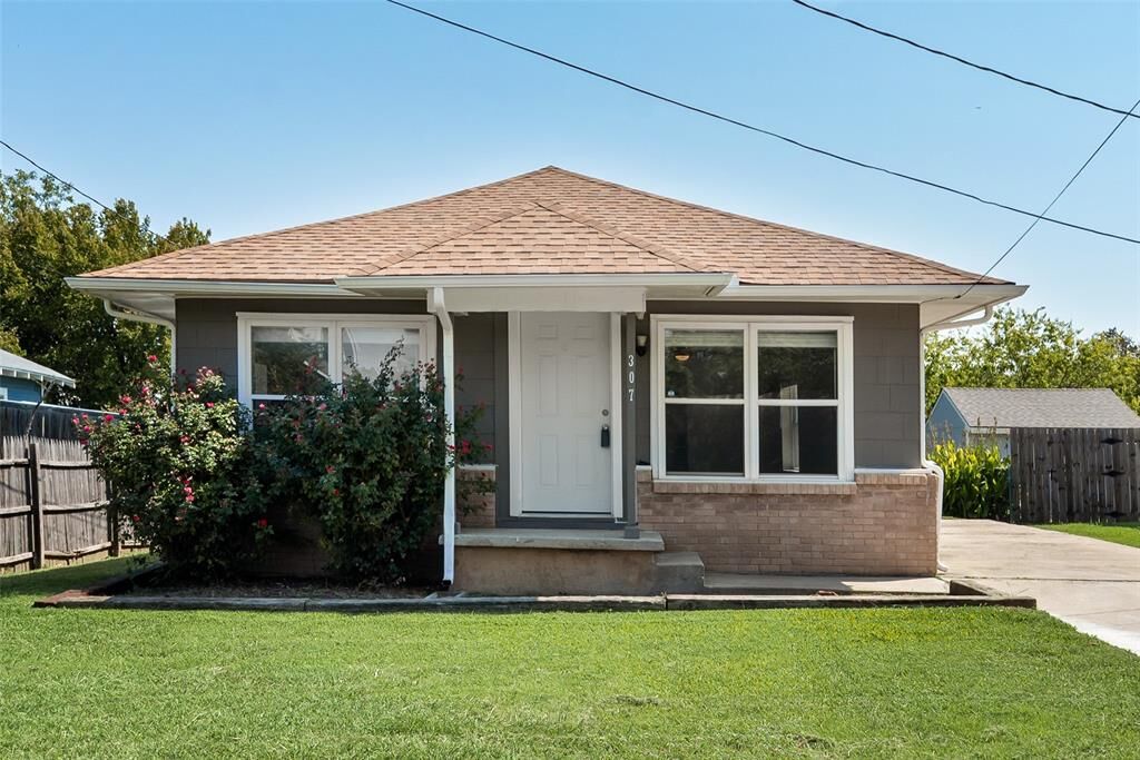 Photo de la propriété: 307 N Dallas Street TX 76258