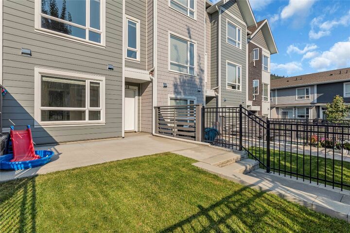 Property Photo:  13098 Shoreline Way 38  BC V4V 0A8 
