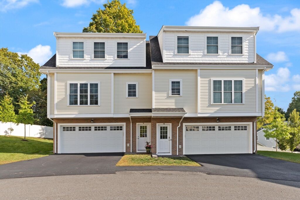 Property Photo: 253 Nahatan 11 MA 02062