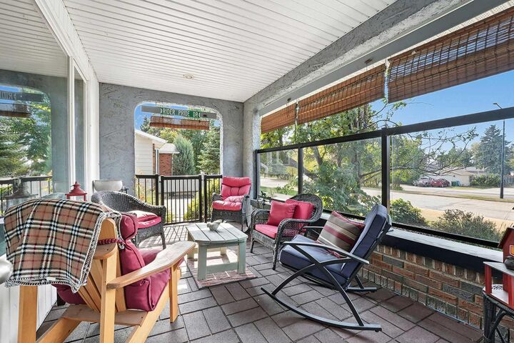 Property Photo:  65 Pamely Avenue  AB T4P 1L2 