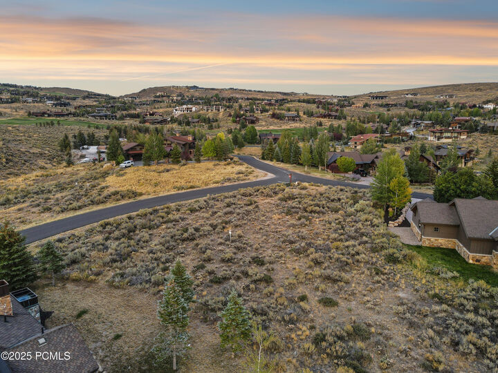 Property Photo:  2321 E Westview Trail  UT 84098 