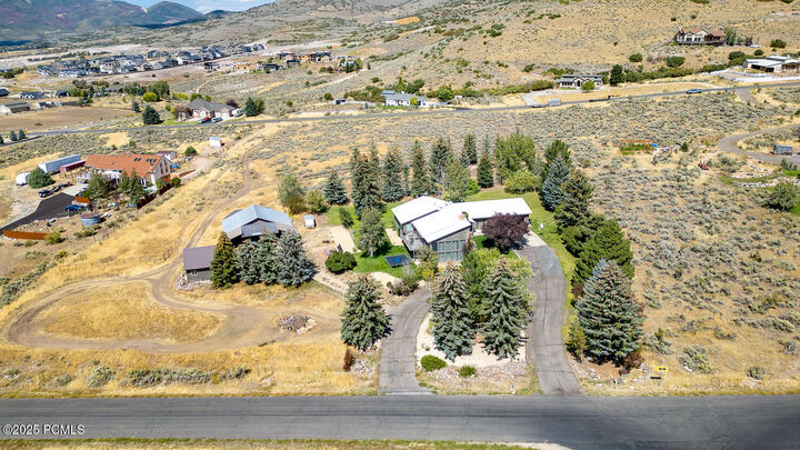 Property Photo: 1385 E 1650 N UT 84032