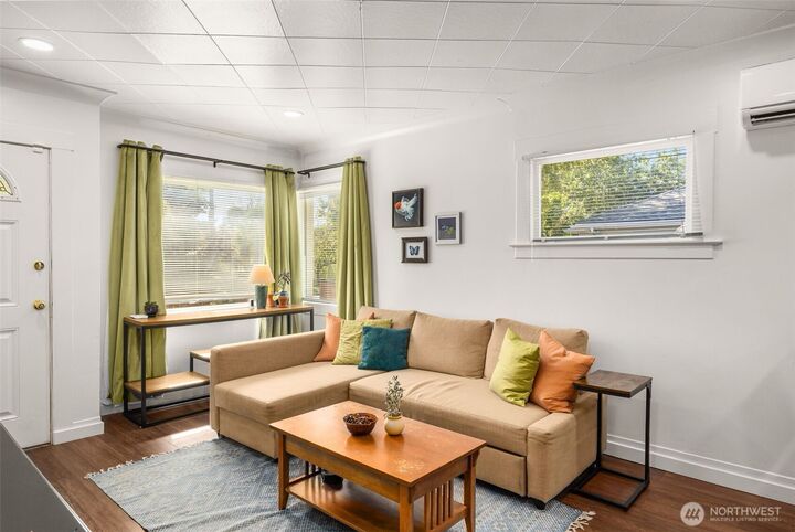 Property Photo: 4208 S Genesee Street WA 98118