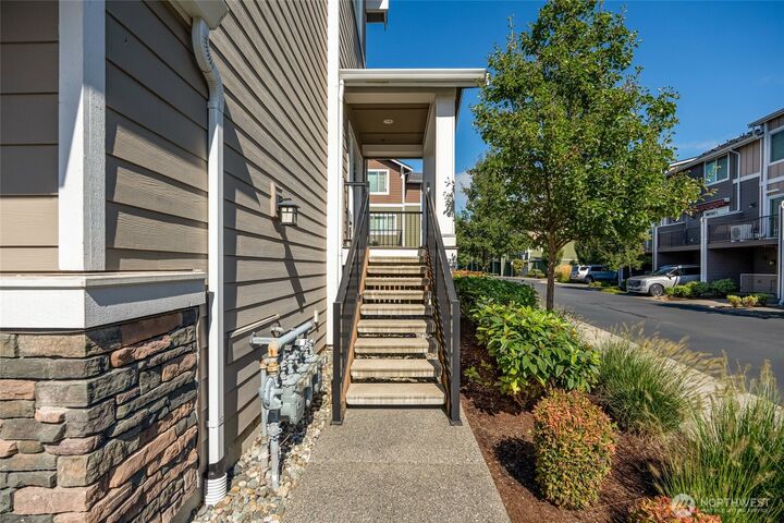 Property Photo:  3011  35th Street  WA 98201 