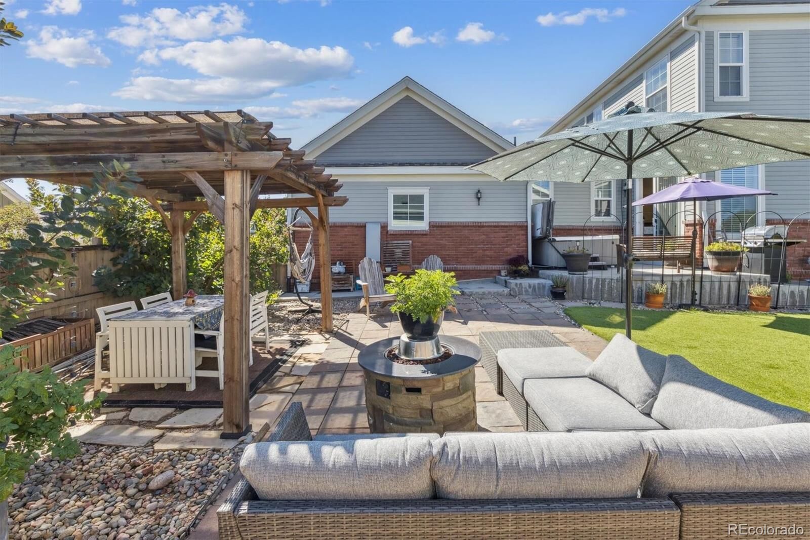 Property Photo:  4470 Grapevine Way  CO 80109