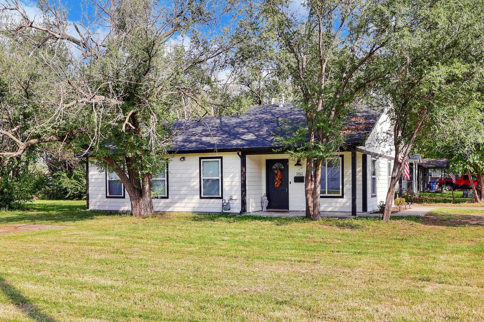 Property Photo:  1957 S Glenn St  KS 67213