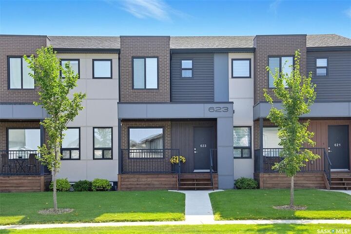 Property Photo:  623 Evergreen Boulevard  SK S7W 0Y7 