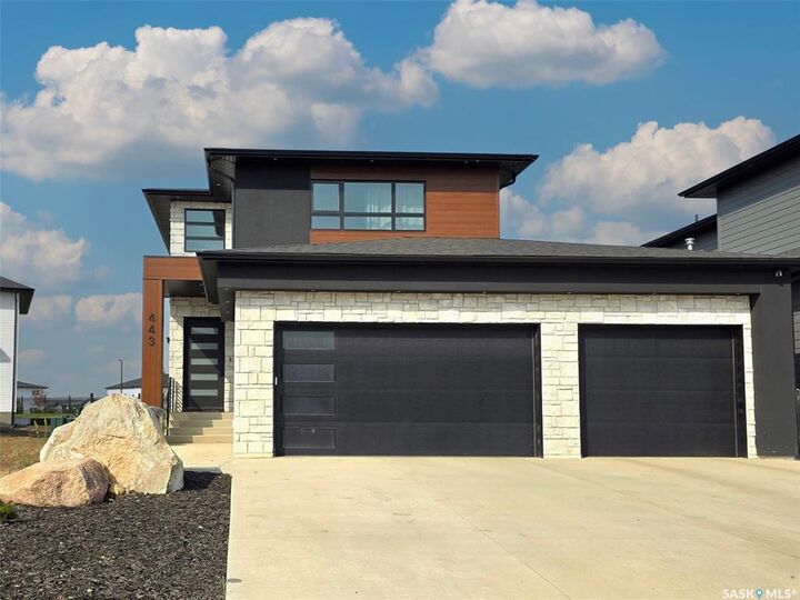 443 Woolf Bend  Saskatoon SK S7W 1E4 photo