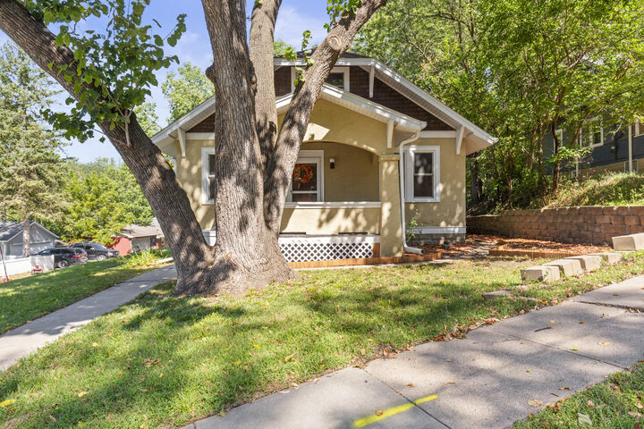Property Photo:  400 McGee  Avenue  IA 51503 