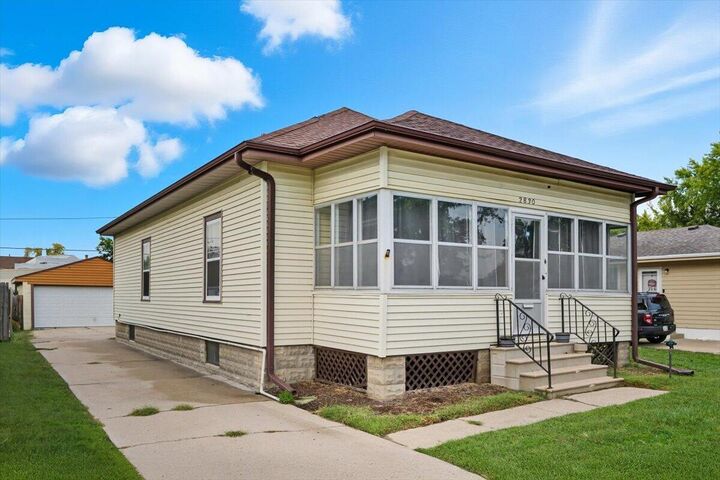 2830 Ave F  Council Bluffs IA 51501 photo