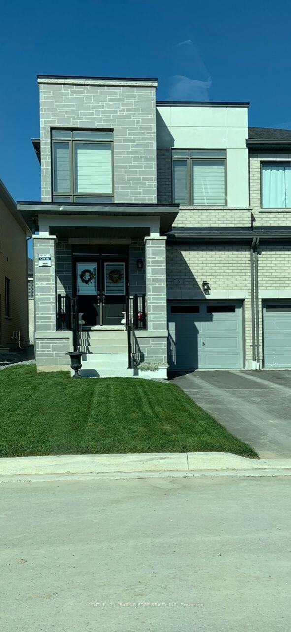 Property Photo:  18 Conarty Crescent  ON L1P 0L4 