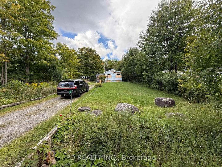 Property Photo:  82 McArthur Drive  ON L9M 1W9 