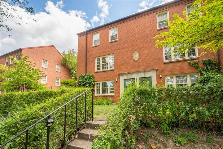 Property Photo:  426 Sulgrave Road  PA 15211 