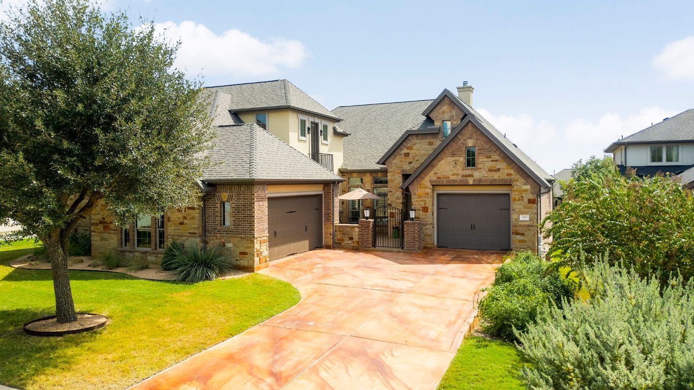 Property Photo:  685 Naples Lane  TX 78737 
