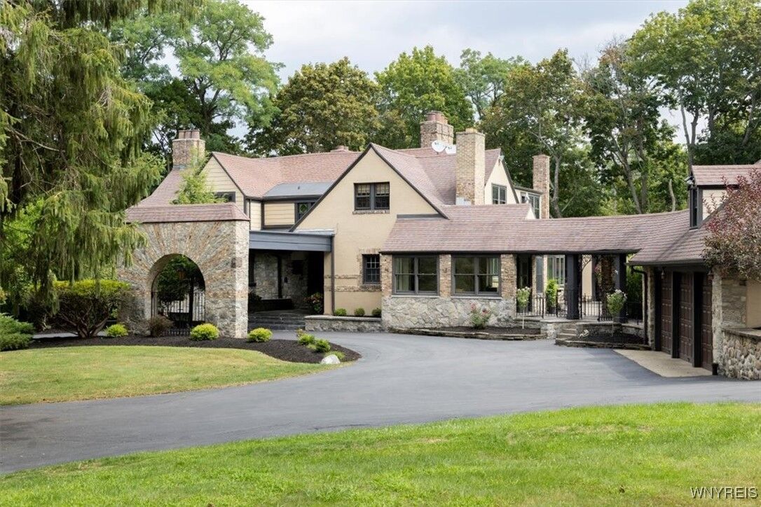 Property Photo: 1005 Big Tree Rd NY 14052