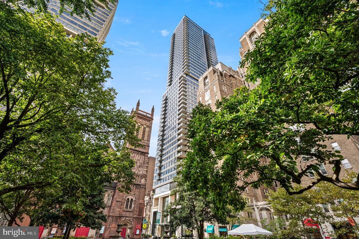 Property Photo: 1911 Walnut St. S4-3004 PA 19103