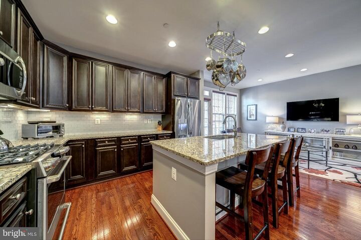 3911 Chain Bridge Road  Fairfax VA 22030 photo