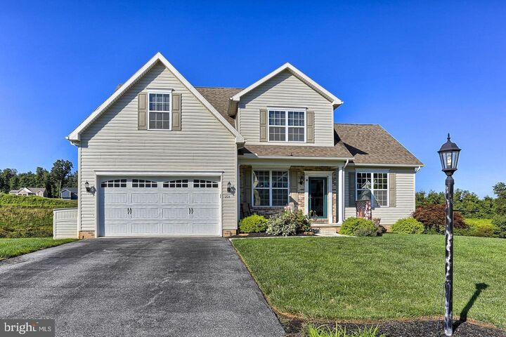 204 Joshua Drive  Hanover PA 17331 photo