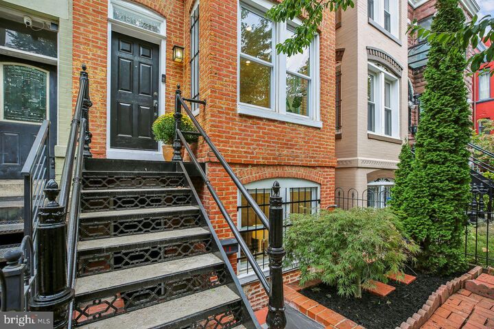 Property Photo: 1124 G Street NE DC 20002