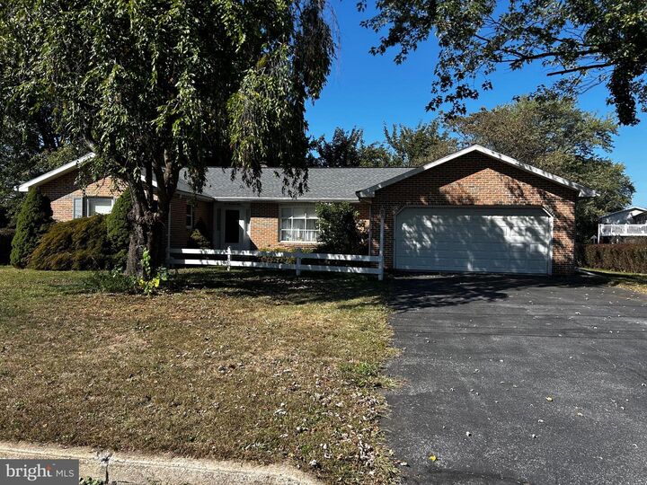 203 Cumberland Drive  Carlisle PA 17013 photo