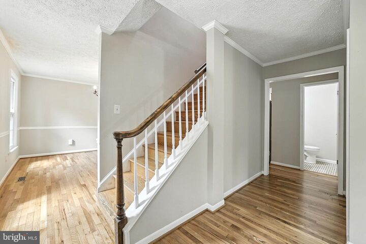 Property Photo:  16211 Sunny Knoll Drive  VA 22025 