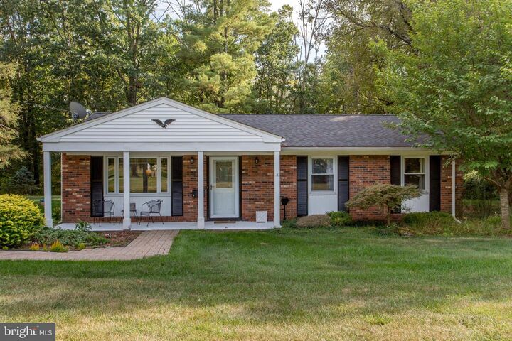 Property Photo:  5 Deer Path  NJ 08848 