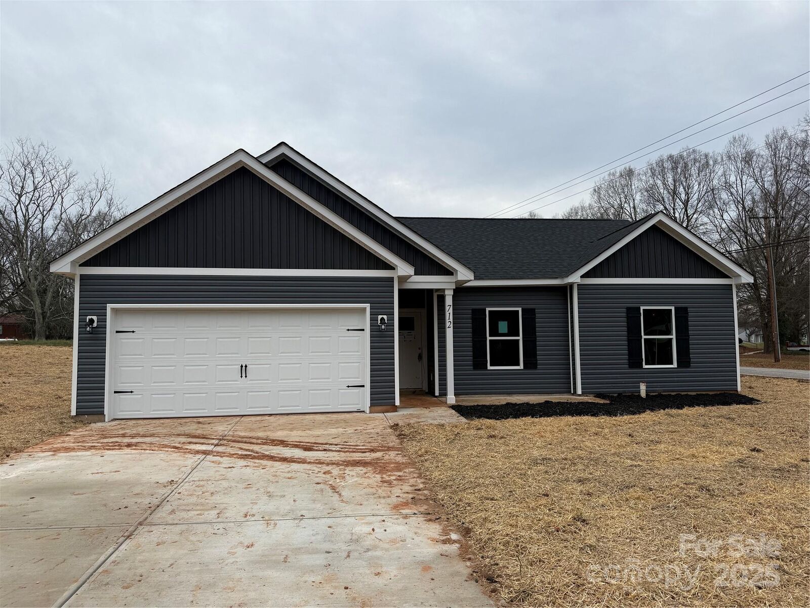 Property Photo:  712 Mt Olive Church Road  NC 28658 