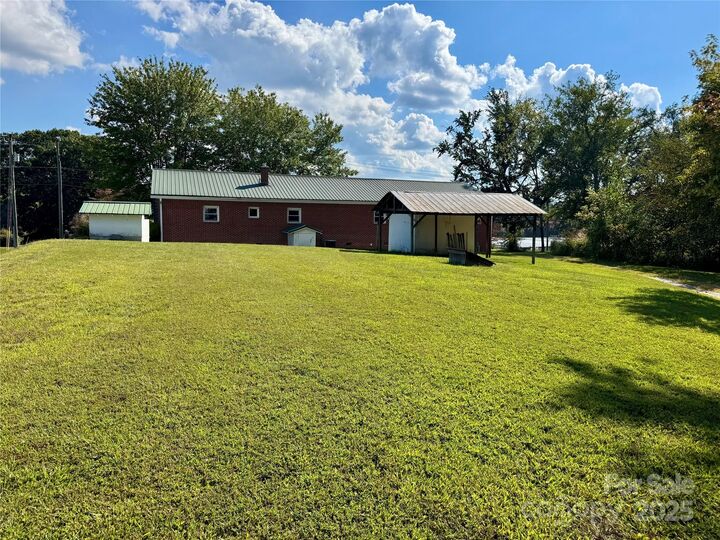 Property Photo: 22 Madrid Lane NC 28792