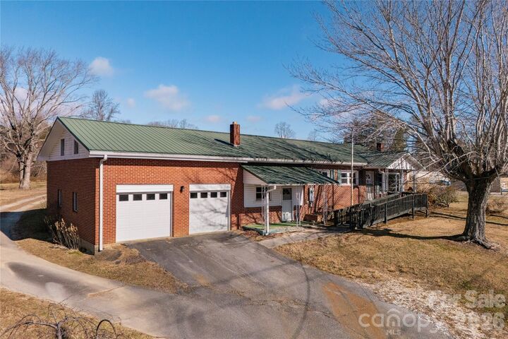 Property Photo:  22 Madrid Lane  NC 28792 